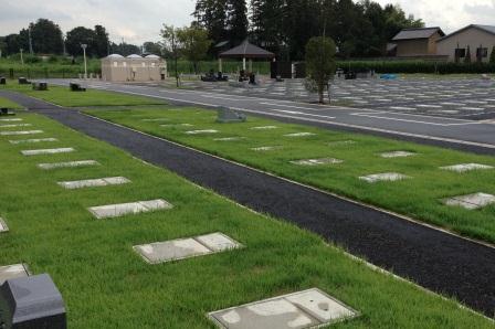 すがた川霊園墓地芝生墓地の写真