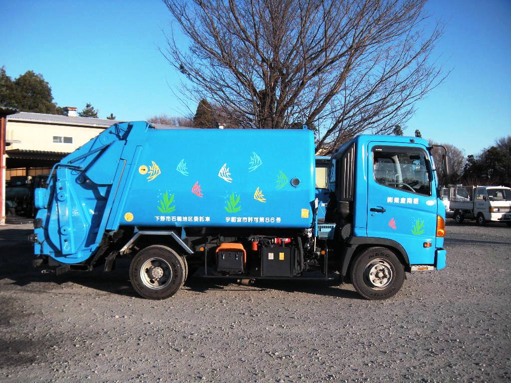 栃南産業ごみ収集車写真 栃南産業ごみ収集車写真