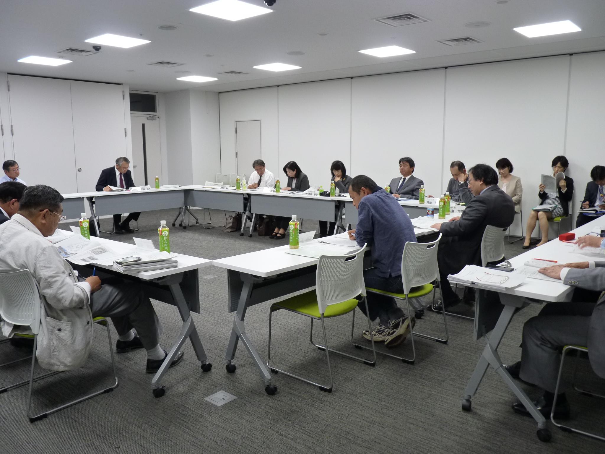 協議会の様子 協議会の様子