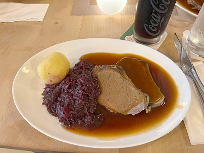 肉とじゃがいもとキャベツの酢漬け